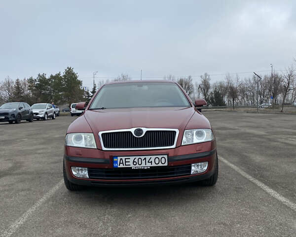 Червоний Шкода Октавія, об'ємом двигуна 1.6 л та пробігом 190 тис. км за 5500 $, фото 1 на Automoto.ua