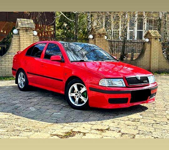 Красный Шкода Октавия, объемом двигателя 18 л и пробегом 212 тыс. км за 5200 $, фото 1 на Automoto.ua