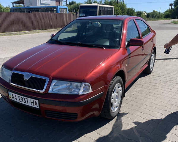 Червоний Шкода Октавія, об'ємом двигуна 1.6 л та пробігом 208 тис. км за 5200 $, фото 1 на Automoto.ua