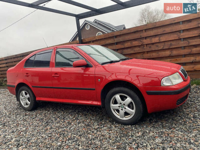 Красный Шкода Октавия, объемом двигателя 1.6 л и пробегом 168 тыс. км за 6200 $, фото 1 на Automoto.ua