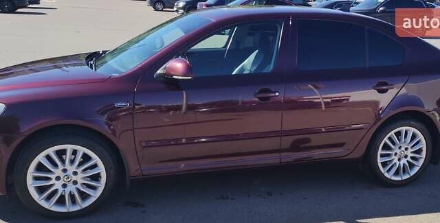 Красный Шкода Октавия, объемом двигателя 1.97 л и пробегом 273 тыс. км за 9500 $, фото 1 на Automoto.ua