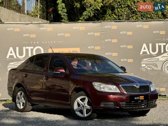 Червоний Шкода Октавія, об'ємом двигуна 1.6 л та пробігом 236 тис. км за 8000 $, фото 1 на Automoto.ua