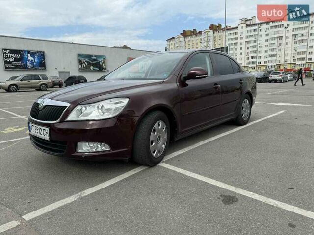 Красный Шкода Октавия, объемом двигателя 1.6 л и пробегом 210 тыс. км за 7200 $, фото 1 на Automoto.ua