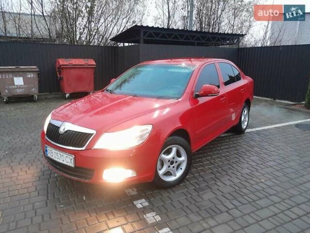 Красный Шкода Октавия, объемом двигателя 1.2 л и пробегом 315 тыс. км за 4999 $, фото 1 на Automoto.ua