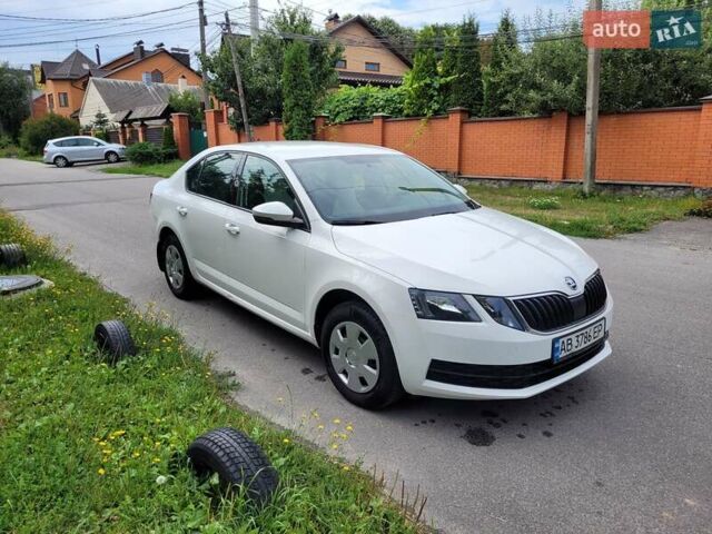 Шкода Октавия, объемом двигателя 1.6 л и пробегом 39 тыс. км за 16500 $, фото 1 на Automoto.ua