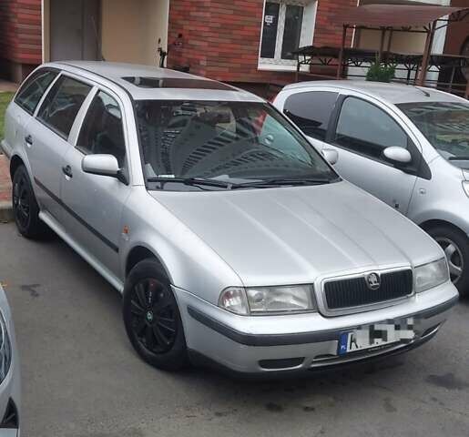 Шкода Октавия, объемом двигателя 1.9 л и пробегом 400 тыс. км за 2600 $, фото 1 на Automoto.ua