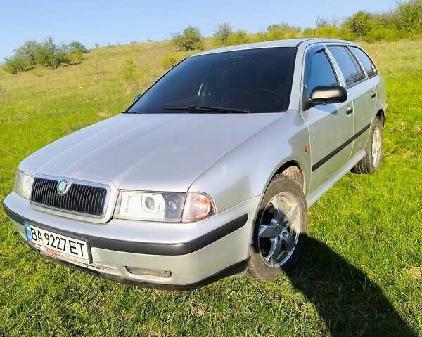 Шкода Октавия, объемом двигателя 1.9 л и пробегом 423 тыс. км за 3700 $, фото 1 на Automoto.ua