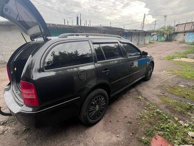 Шкода Октавия, объемом двигателя 2 л и пробегом 240 тыс. км за 5500 $, фото 1 на Automoto.ua