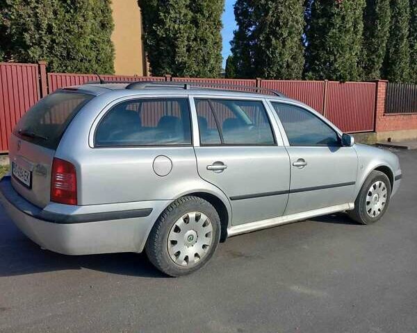Шкода Октавия, объемом двигателя 1.6 л и пробегом 210 тыс. км за 4050 $, фото 1 на Automoto.ua