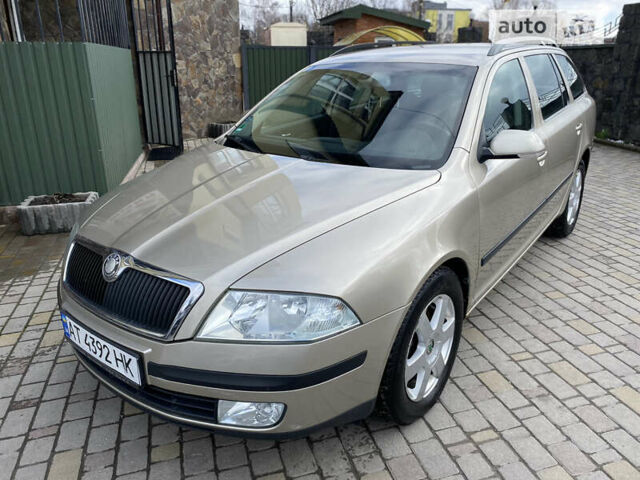 Шкода Октавия, объемом двигателя 2 л и пробегом 248 тыс. км за 6000 $, фото 1 на Automoto.ua