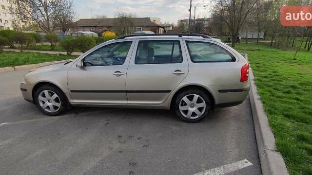 Шкода Октавия, объемом двигателя 1.6 л и пробегом 205 тыс. км за 6400 $, фото 1 на Automoto.ua