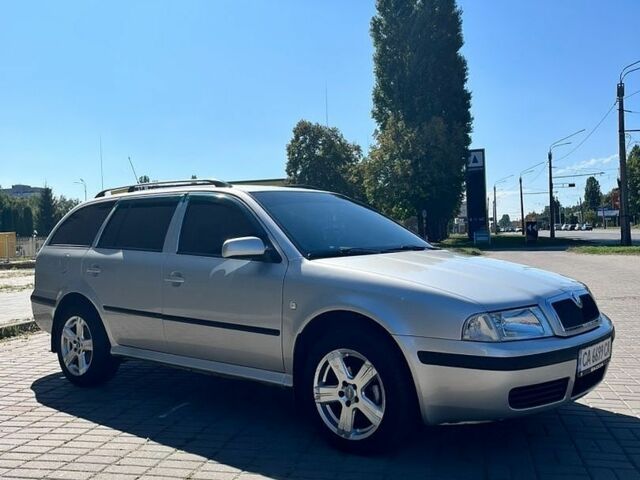 Шкода Октавия, объемом двигателя 1.6 л и пробегом 260 тыс. км за 5800 $, фото 1 на Automoto.ua