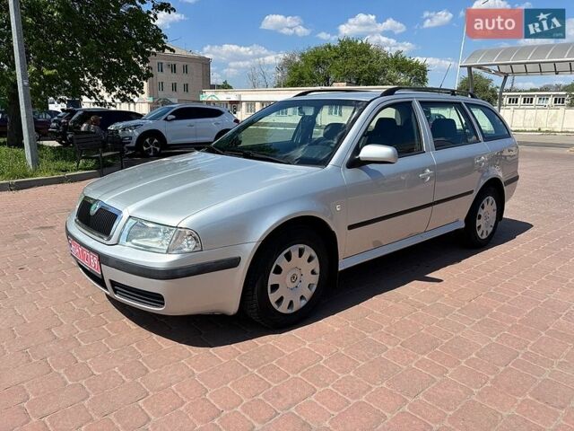 Шкода Октавия, объемом двигателя 1.6 л и пробегом 195 тыс. км за 5350 $, фото 1 на Automoto.ua