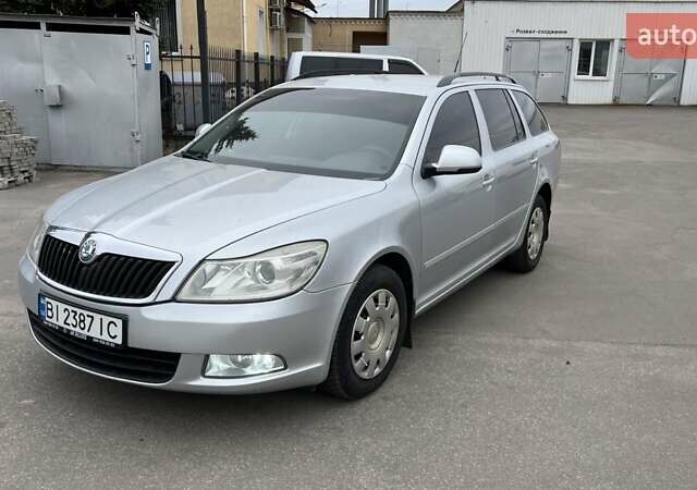 Шкода Октавия, объемом двигателя 1.6 л и пробегом 268 тыс. км за 7400 $, фото 1 на Automoto.ua
