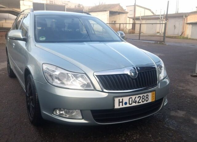 Шкода Октавия, объемом двигателя 1.6 л и пробегом 175 тыс. км за 8600 $, фото 1 на Automoto.ua