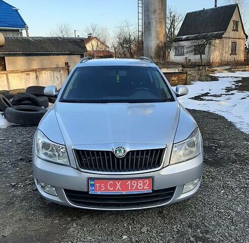 Шкода Октавия, объемом двигателя 2 л и пробегом 176 тыс. км за 7750 $, фото 1 на Automoto.ua