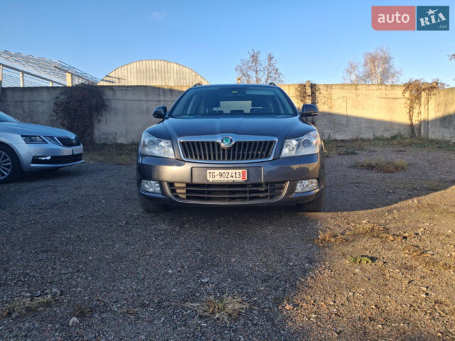 Шкода Октавия, объемом двигателя 1.6 л и пробегом 200 тыс. км за 9999 $, фото 1 на Automoto.ua