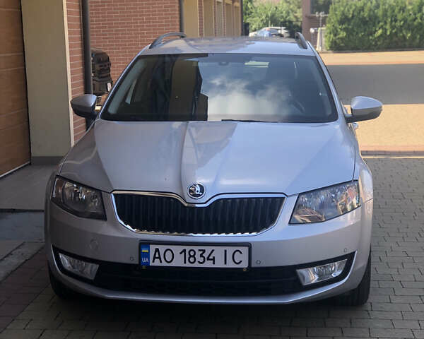 Шкода Октавия, объемом двигателя 1.6 л и пробегом 310 тыс. км за 12300 $, фото 1 на Automoto.ua