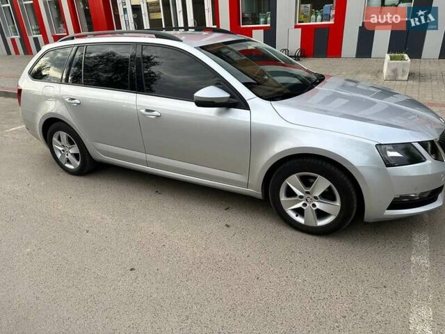 Шкода Октавія, об'ємом двигуна 1.6 л та пробігом 241 тис. км за 12900 $, фото 1 на Automoto.ua