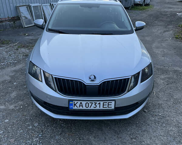 Шкода Октавия, объемом двигателя 1.6 л и пробегом 215 тыс. км за 13100 $, фото 1 на Automoto.ua