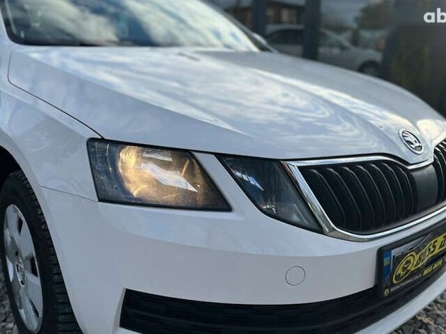 Шкода Октавия, объемом двигателя 1.6 л и пробегом 140 тыс. км за 14900 $, фото 1 на Automoto.ua