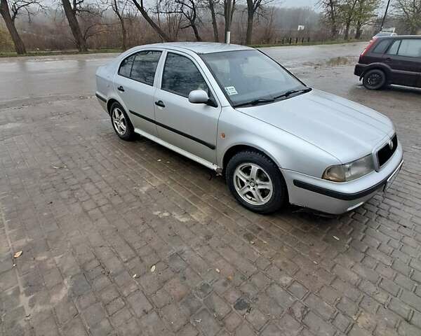 Шкода Октавия, объемом двигателя 1.98 л и пробегом 440 тыс. км за 2000 $, фото 1 на Automoto.ua