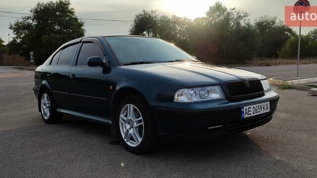 Шкода Октавия, объемом двигателя 1.78 л и пробегом 449 тыс. км за 3900 $, фото 1 на Automoto.ua