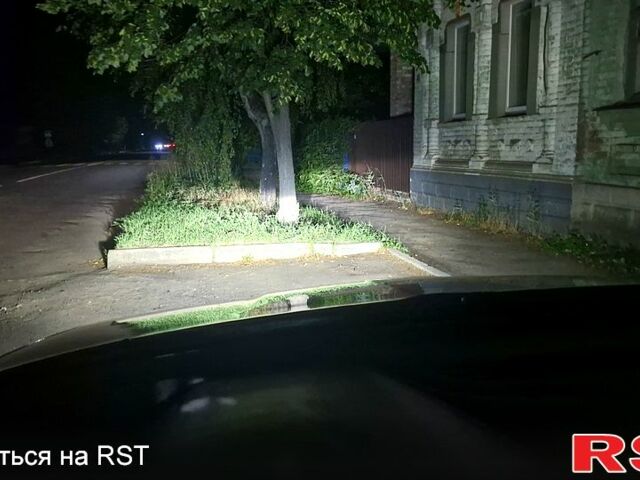 Шкода Октавия, объемом двигателя 1.6 л и пробегом 319 тыс. км за 5450 $, фото 1 на Automoto.ua