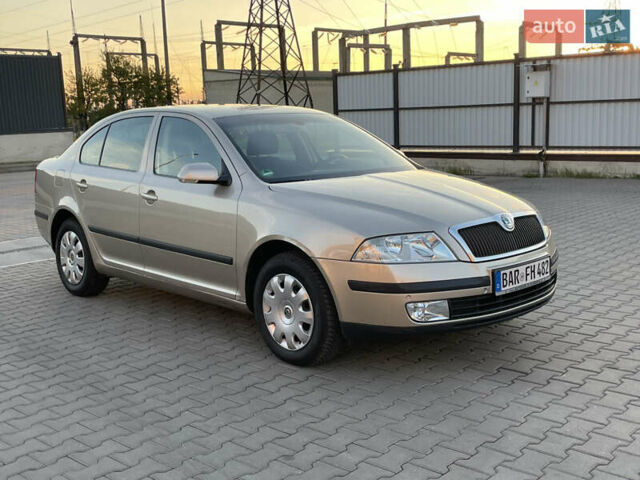 Шкода Октавия, объемом двигателя 1.6 л и пробегом 155 тыс. км за 5999 $, фото 1 на Automoto.ua