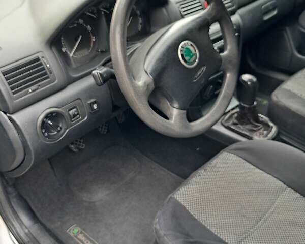 Шкода Октавия, объемом двигателя 1.6 л и пробегом 361 тыс. км за 3400 $, фото 1 на Automoto.ua