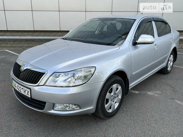 Шкода Октавия, объемом двигателя 1.8 л и пробегом 225 тыс. км за 7500 $, фото 1 на Automoto.ua
