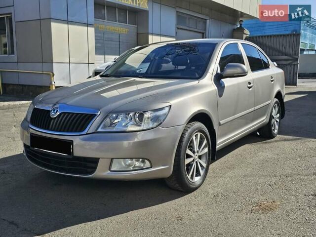 Шкода Октавия, объемом двигателя 0 л и пробегом 184 тыс. км за 7500 $, фото 1 на Automoto.ua