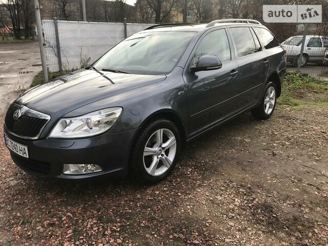 Шкода Октавія, об'ємом двигуна 2 л та пробігом 216 тис. км за 12700 $, фото 1 на Automoto.ua