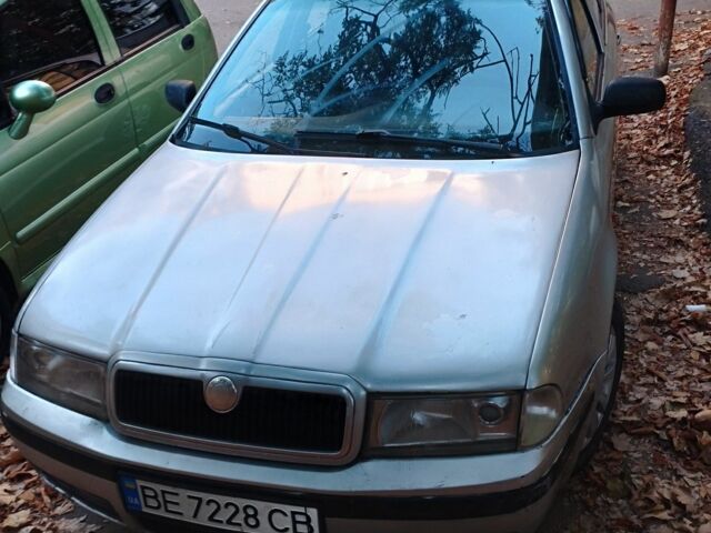 Серый Шкода Октавия, объемом двигателя 1.6 л и пробегом 313 тыс. км за 1999 $, фото 1 на Automoto.ua