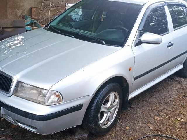Сірий Шкода Октавія, об'ємом двигуна 1.9 л та пробігом 372 тис. км за 3350 $, фото 1 на Automoto.ua