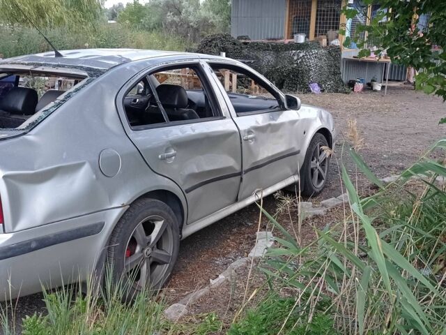 Серый Шкода Октавия, объемом двигателя 1.8 л и пробегом 312 тыс. км за 1800 $, фото 1 на Automoto.ua