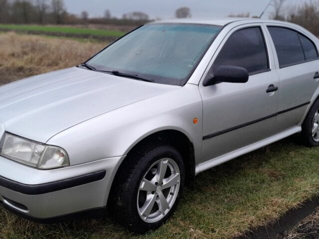 Шкода Октавія 2000 у Прилуках на Automoto.ua Сірий Шкода Октавія, об'ємом двигуна 0 л та пробігом 450 тис. км за 3700 $, фото 1 на Automoto.ua