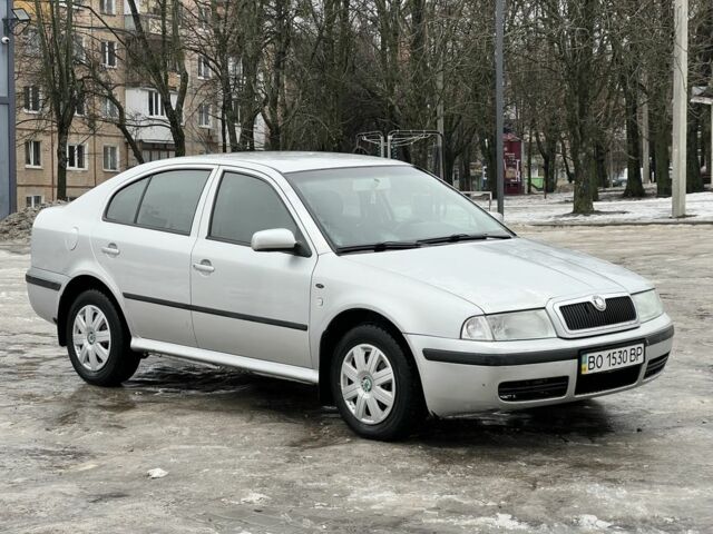 Серый Шкода Октавия, объемом двигателя 1.6 л и пробегом 383 тыс. км за 2950 $, фото 1 на Automoto.ua