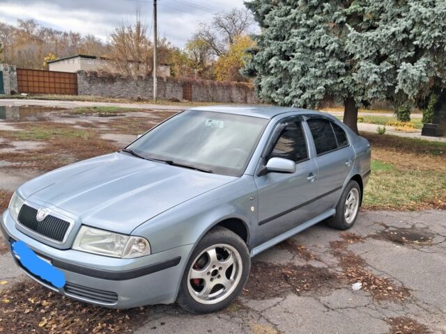 Серый Шкода Октавия, объемом двигателя 0 л и пробегом 331 тыс. км за 4000 $, фото 1 на Automoto.ua