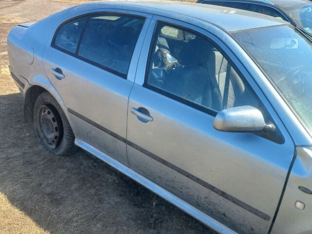 Серый Шкода Октавия, объемом двигателя 1.6 л и пробегом 280 тыс. км за 1100 $, фото 1 на Automoto.ua