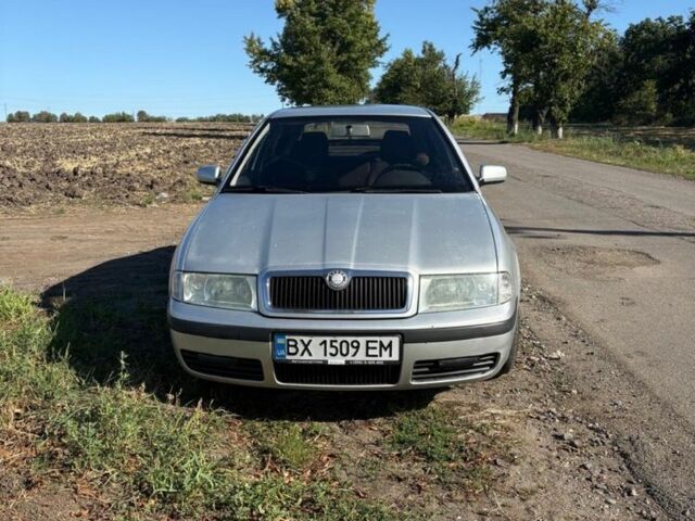 Сірий Шкода Октавія, об'ємом двигуна 0 л та пробігом 301 тис. км за 3800 $, фото 1 на Automoto.ua