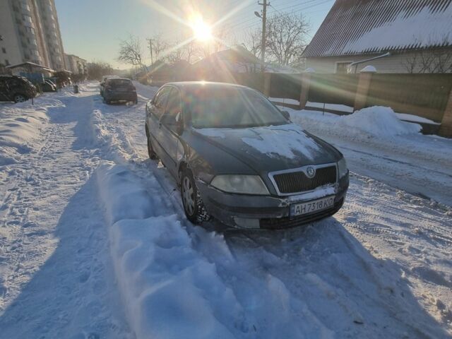 Серый Шкода Октавия, объемом двигателя 1.9 л и пробегом 300 тыс. км за 3200 $, фото 1 на Automoto.ua