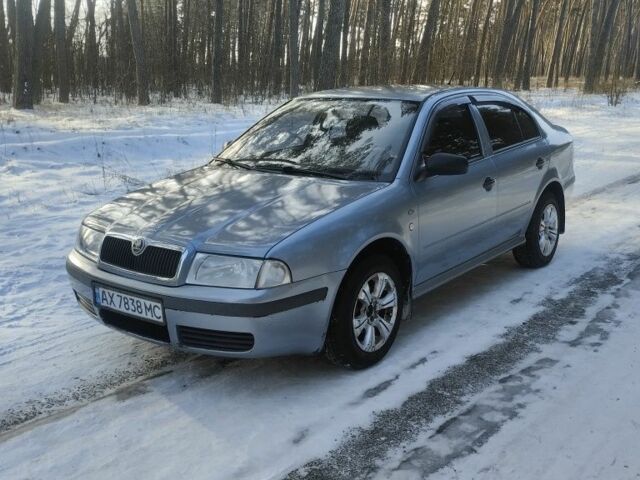 Серый Шкода Октавия, объемом двигателя 1.6 л и пробегом 245 тыс. км за 4350 $, фото 1 на Automoto.ua