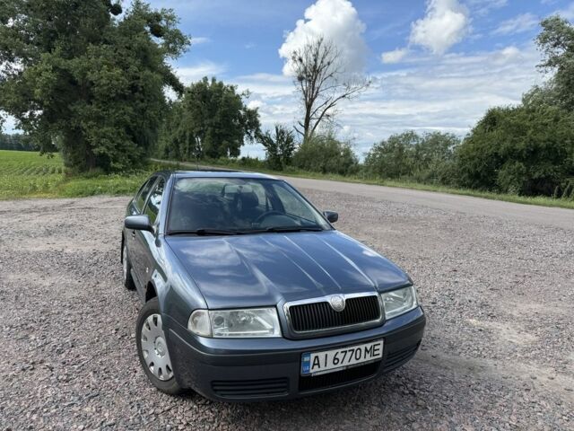 Сірий Шкода Октавія, об'ємом двигуна 1.6 л та пробігом 250 тис. км за 4700 $, фото 1 на Automoto.ua