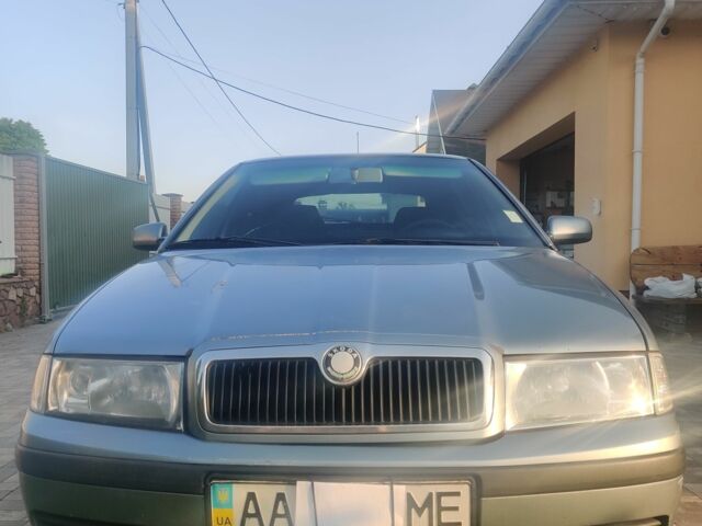 Серый Шкода Октавия, объемом двигателя 1.6 л и пробегом 300 тыс. км за 2999 $, фото 1 на Automoto.ua