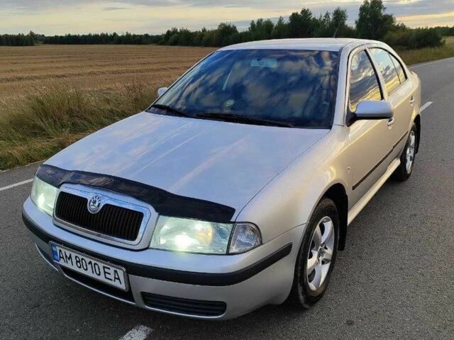Сірий Шкода Октавія, об'ємом двигуна 2 л та пробігом 230 тис. км за 6000 $, фото 1 на Automoto.ua
