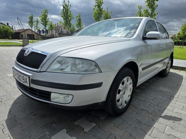 Сірий Шкода Октавія, об'ємом двигуна 1.6 л та пробігом 300 тис. км за 5100 $, фото 1 на Automoto.ua