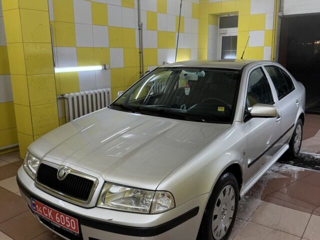 Серый Шкода Октавия, объемом двигателя 1.6 л и пробегом 284 тыс. км за 5400 $, фото 1 на Automoto.ua