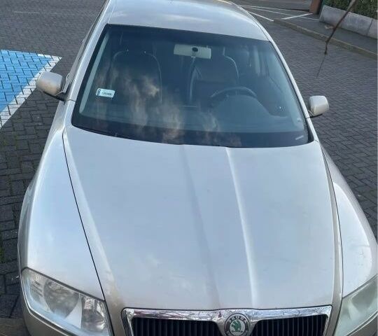 Серый Шкода Октавия, объемом двигателя 2 л и пробегом 287 тыс. км за 2681 $, фото 1 на Automoto.ua