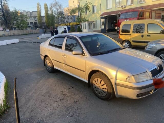 Сірий Шкода Октавія, об'ємом двигуна 0 л та пробігом 380 тис. км за 2500 $, фото 1 на Automoto.ua